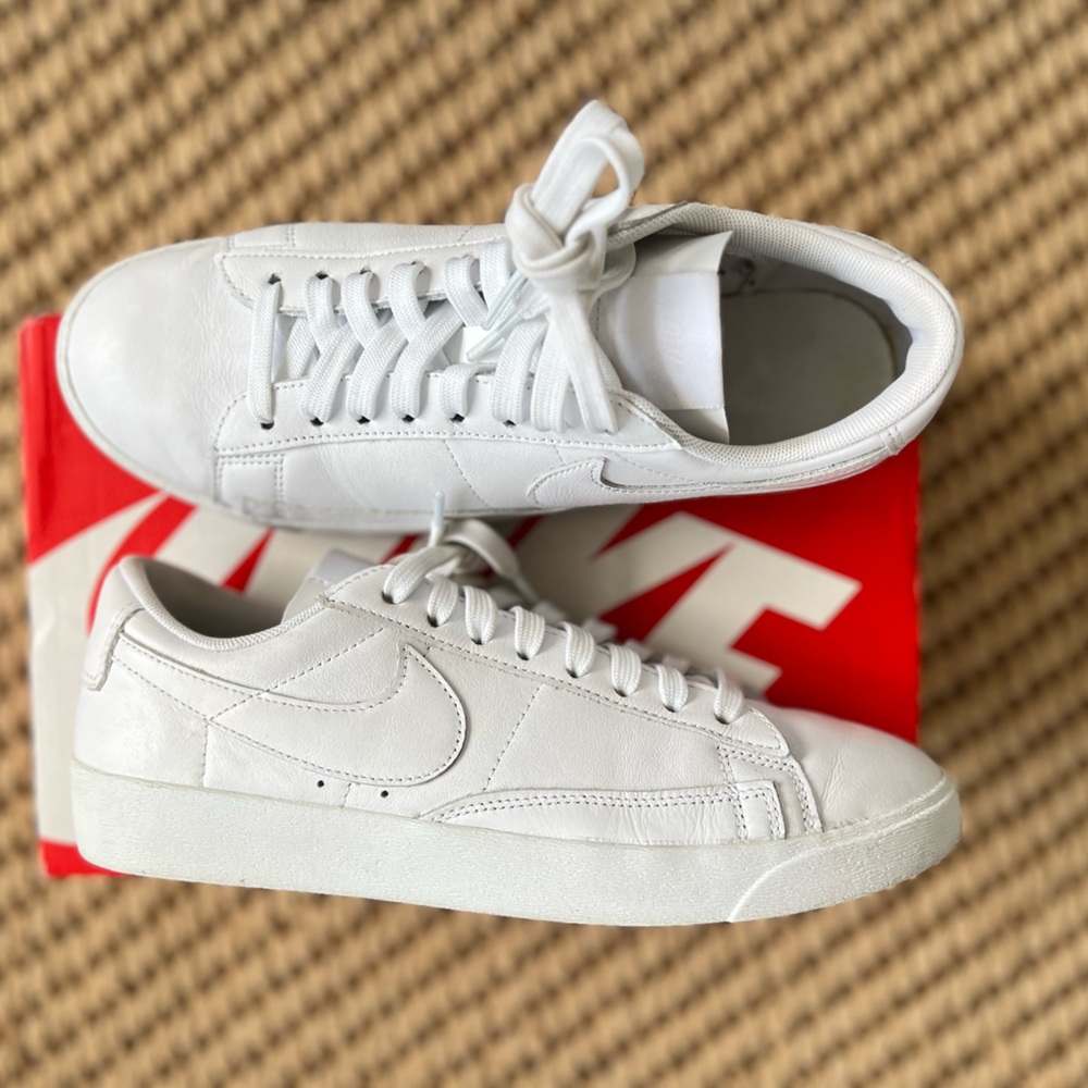 Women’s Nike Blazer Low LE 'Triple White' size 8